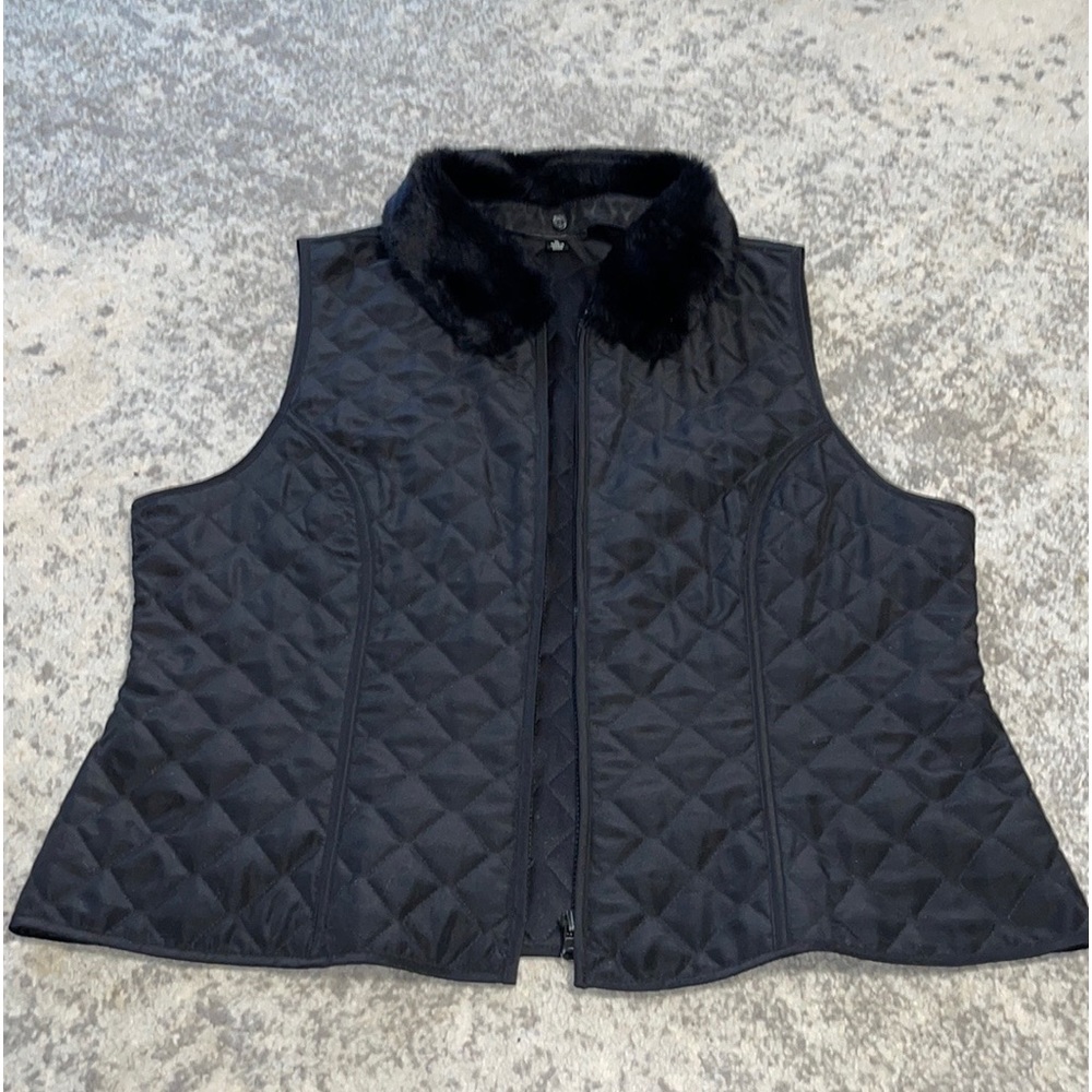 AGB Black Zip Vest -Faux Fur Removable Collar Size: XL